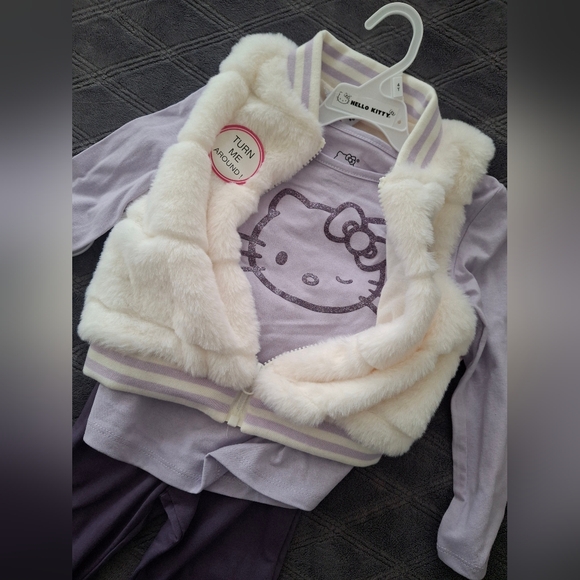 Hello kitty 4t outfit - Picture 2 of 3